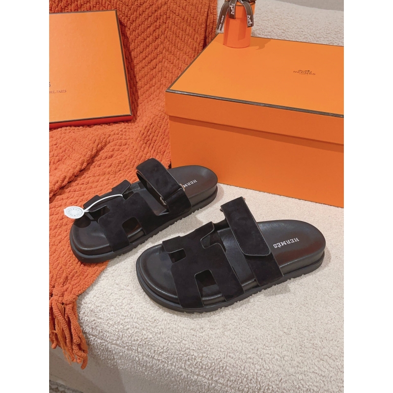 H**mes slippers